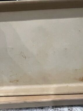The Pampered Chef Beige Ceramic medium Sz Tray baking sheet stoneware